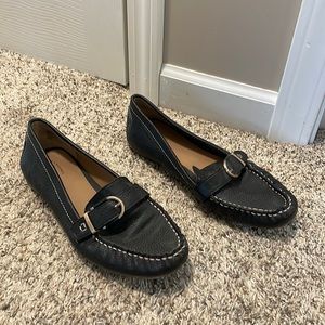 G.H Bass & Co Black size 8M flats